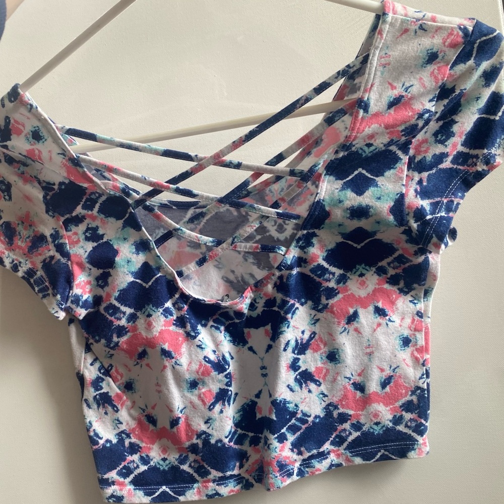 Crop tee